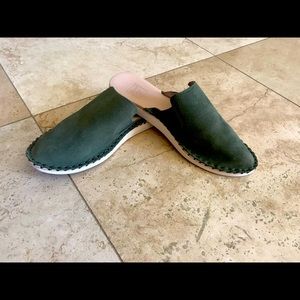 Reef slip on Suede shoes